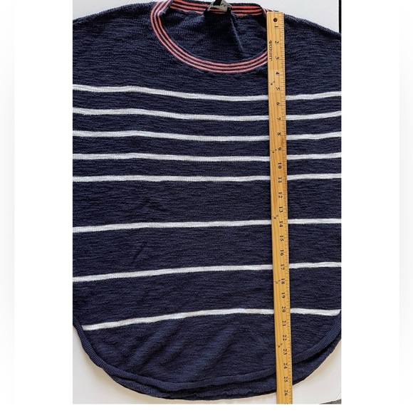 Express Striped Circle Hem Tunic Sweater - Picture 3 of 7